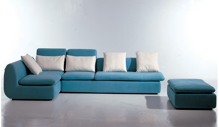 長安保潔公司是如何清洗不同材質(zhì)沙發(fā)？